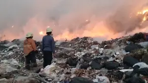TPA Kopi Luhur di Kota Cirebon Terbakar
