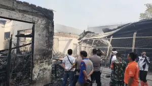 Gudang Sepeda Listrik di Kesambi Kota Cirebon Terbakar