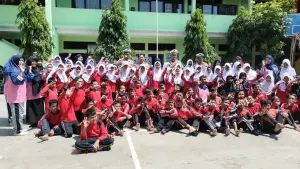 Ratusan Siswa SDN Kramat III Deklarasikan Anti Bullying