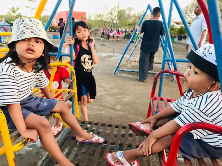 Agar Liburan Menyenangkan, Yuk Pilih Mainan yang Cocok untuk Anak