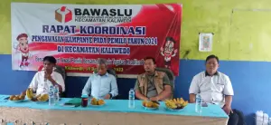 Panwascam Kaliwedi Gelar Rakor Pengawasan Logistik