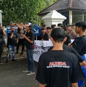 Aldera Beri Catatan Buruk ke Eksekutif dan Legislatif di Kabupaten Cirebon