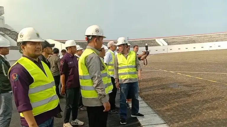 Lapangan Sepakbola SOR Watubelah Berstandar Nasional, Sekda: Sudah Dilirik Klub Artis Ibukota