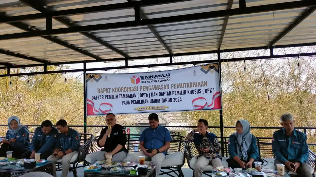 Panwascam Kecamatan Plumbon Torehkan Prestasi Selama Satu Tahun Bekerja