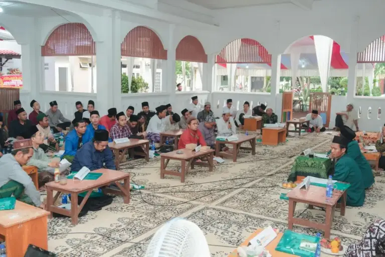 'Sedekah Politik' bagi Calon Pemimpin, Begini Hukum Fikihnya