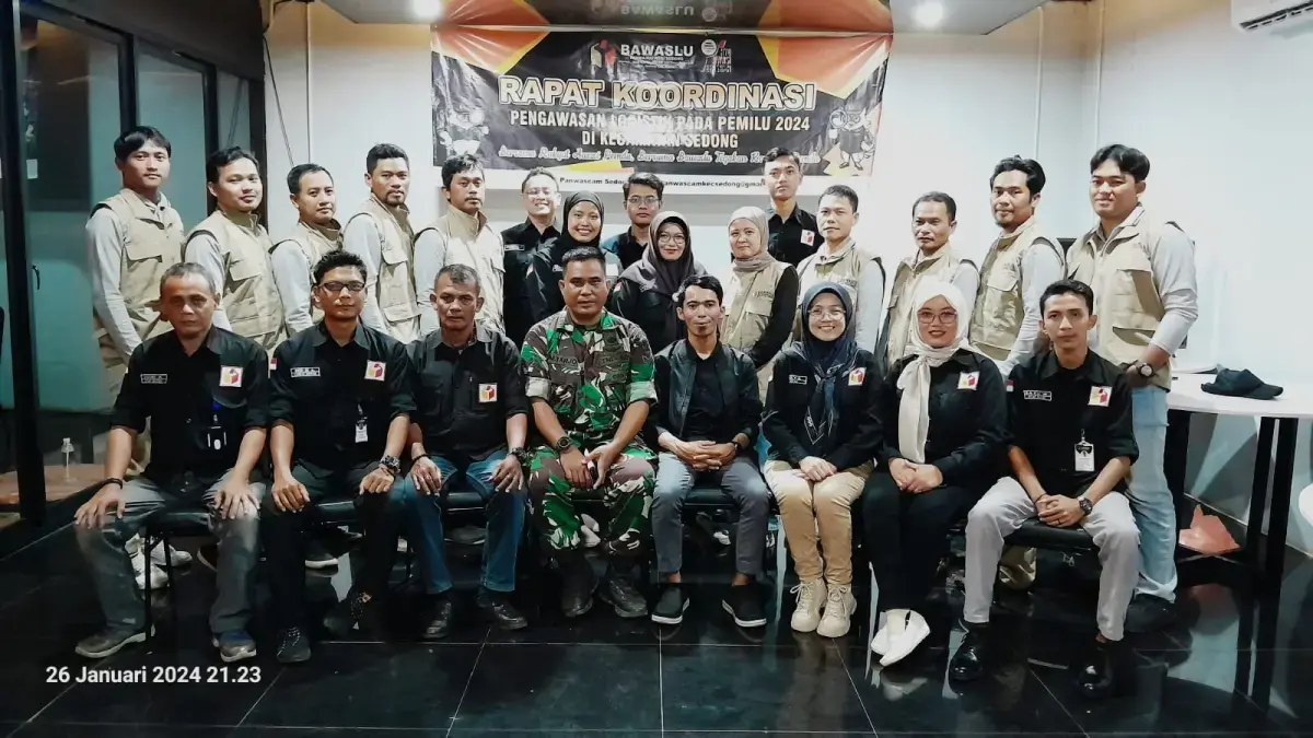 Panwascam Sedong Gelar Rakor Pengawasan Logistik