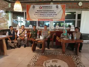 Panwascam Waled Gelar Rakor Pengawasan Logistik