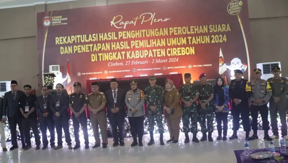 Pleno Pemilu 2024 Tingkat Kabupaten Cirebon Dimulai, Bupati : Yang Menang Hasil Pilihan Rakyat