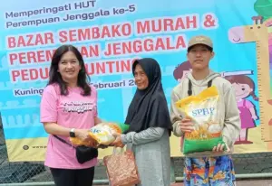 HUT Ke-5 Perempuan Jenggala, Gelar Baksos di Kuningan Sediakan 400 Paket Sembako Murah