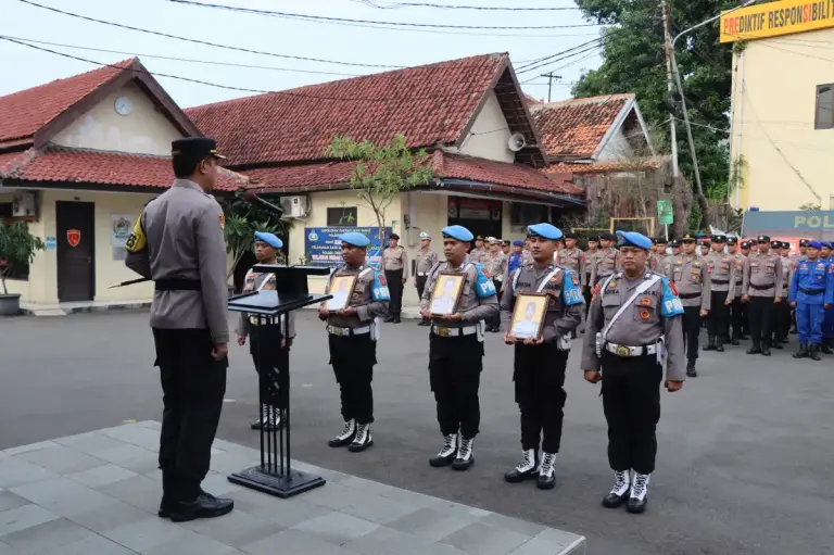 Langgar Disiplin dan Kode Etik Polri, 3 Anggota Polres Cirebon Kota Terkena Sanksi PTDH