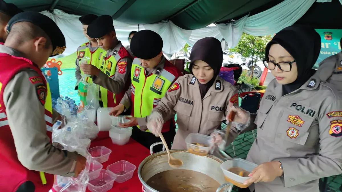 Dapur Takjil Polresta Cirebon, Berbagi Kebahagiaan di Bulan Ramadan