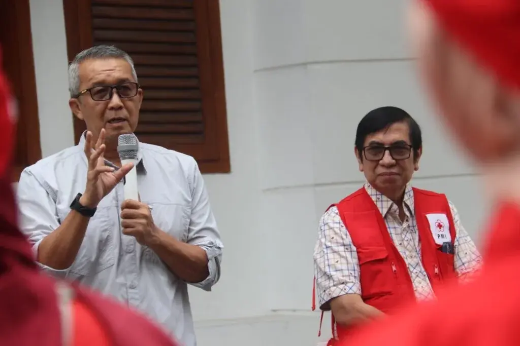 Dilepas Pj Wali Kota Cirebon, Tim Relawan PMI Kota Cirebon Bantu Korban Terdampak Banjir di Cirebon Timur