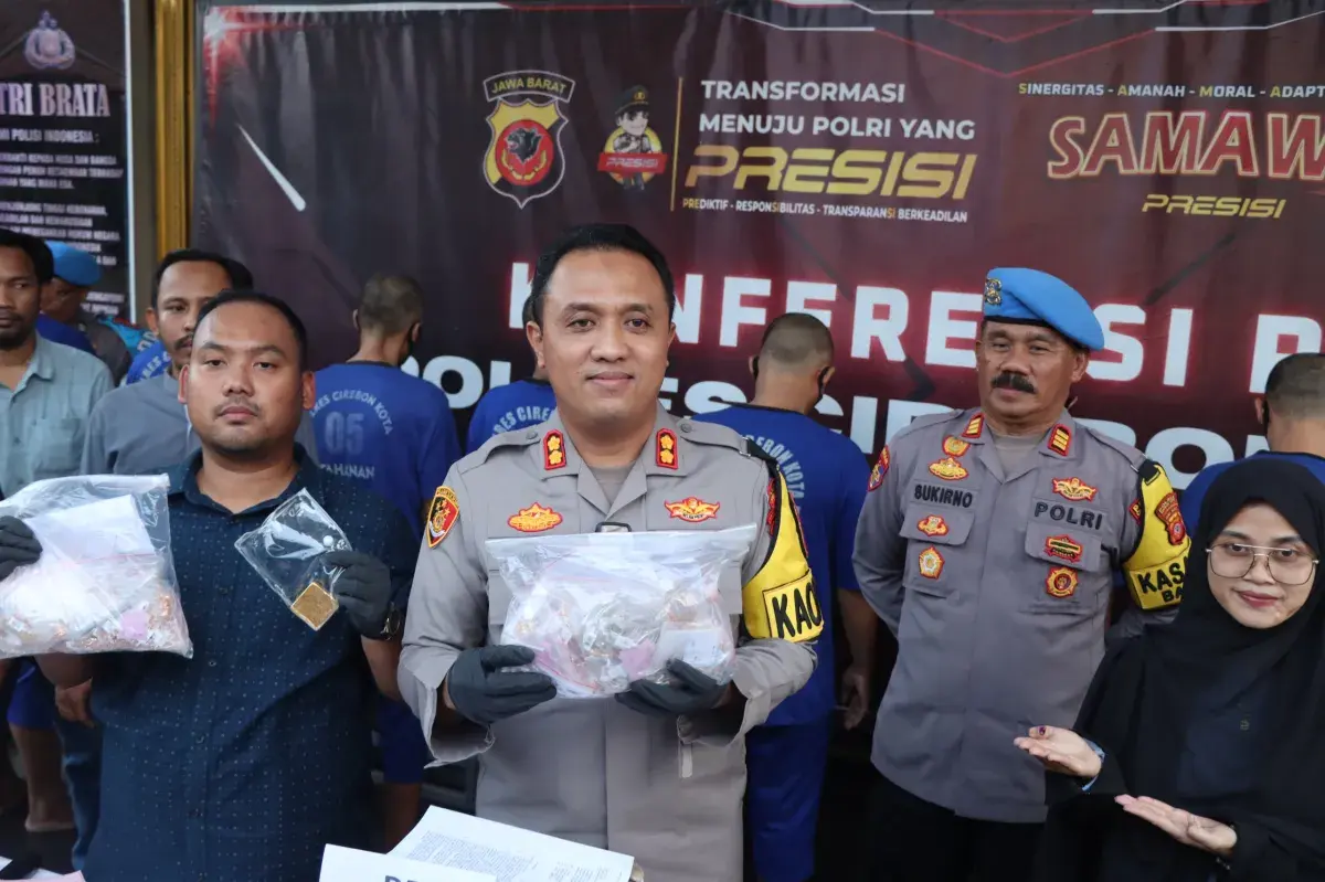 Satreskrim Polres Cirebon Kota Berhasil Bekuk 2 Pelaku Pencurian Emas
