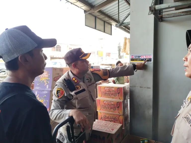 Tim Saber Pungli Datangi Kawasan Rentan Melanggar Hukum