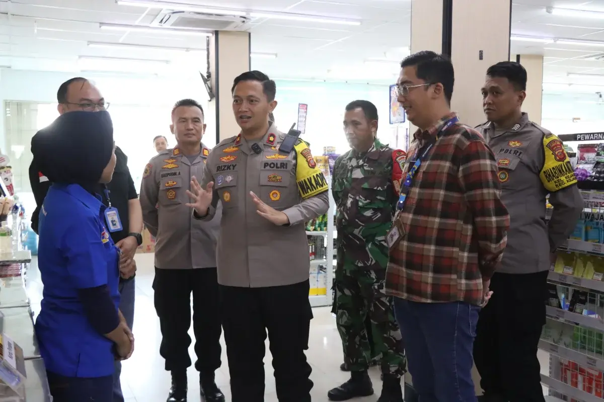 Wujudkan Rasa Aman, Satgas Saber Pungli Kota Cirebon Uji Coba Penertiban Parkir Liar di Minimarket