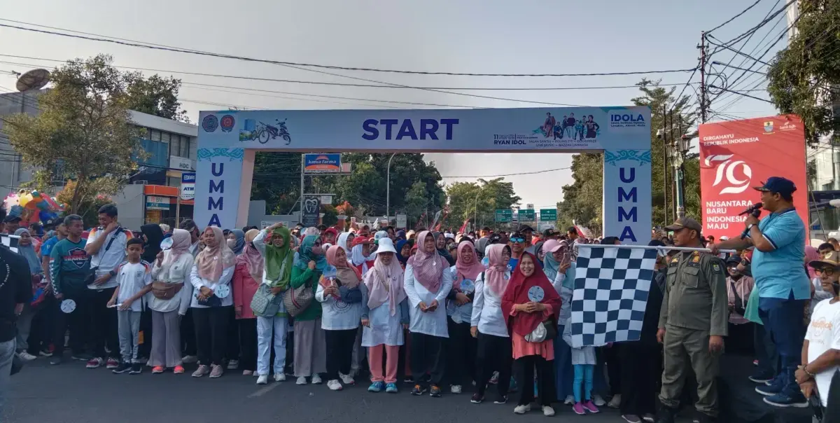 Ribuan Warga Meriahkan Jalan Santai Puncak Launching UMMADA Cirebon