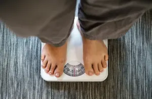 Untuk Hasil yang Akurat, Ini Waktu yang Tepat untuk Menimbang Berat Badan