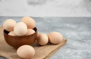 Rahasia Putih Telur: Benarkah Ampuh Hilangkan Komedo di Wajah?