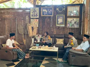 Bahas Rencana MLB NU dan Kondusivitas Jelang Pilkada, Kapolresta Cirebon Temui KH Imam Jazuli