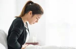 Hindari 5 Makanan Ini saat Menstruasi Agar Tubuh yang Lebih Nyaman