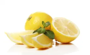 5 Buah yang Sebaiknya Dihindari Penderita Maag agar Lambung Tetap Nyaman