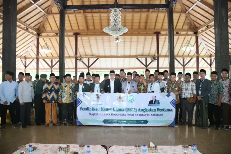 Pj Bupati Cirebon Luncurkan Program Kaderisasi Ulama untuk Generasi Emas 2045
