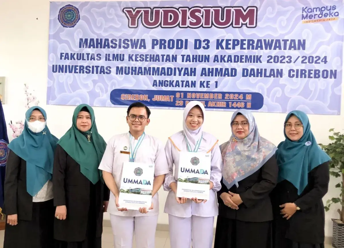 UMMADA Cirebon Gelar Yudisium Perdana, Cetak 427 Calon Tenaga Medis