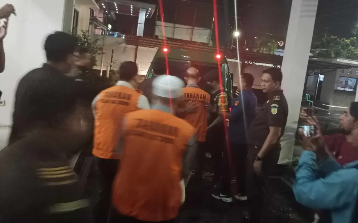 Kejari Kabupaten Cirebon Tahan Tiga Tersangka Kasus Korupsi Fasilitas Pembiayaan