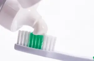 Gigi Bersih Tanpa Pasta Gigi: 4 Bahan Alami Pengganti yang Ampuh