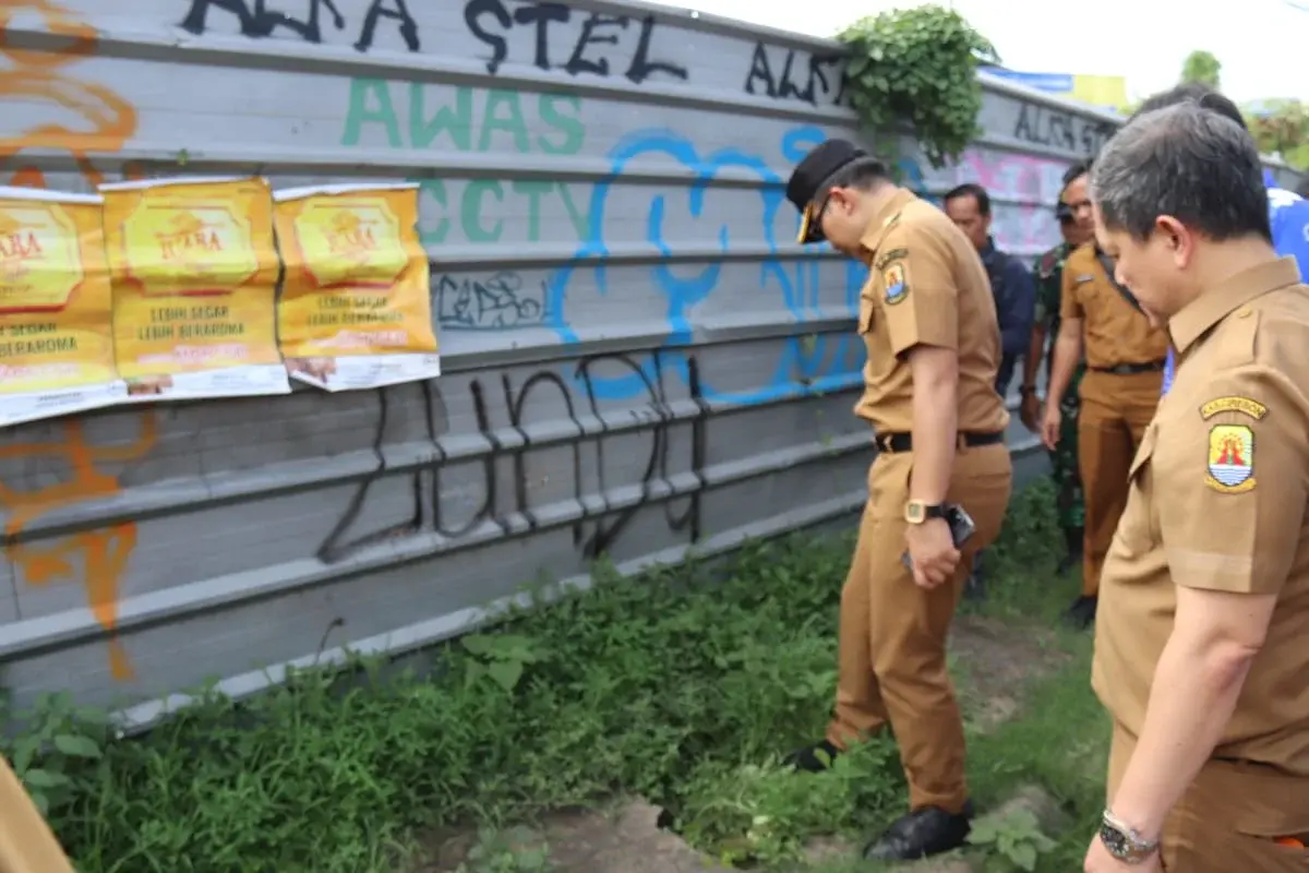 PJ Bupati Cirebon Tinjau Infrastruktur di Kedawung, Fokus Atasi Banjir Berulang