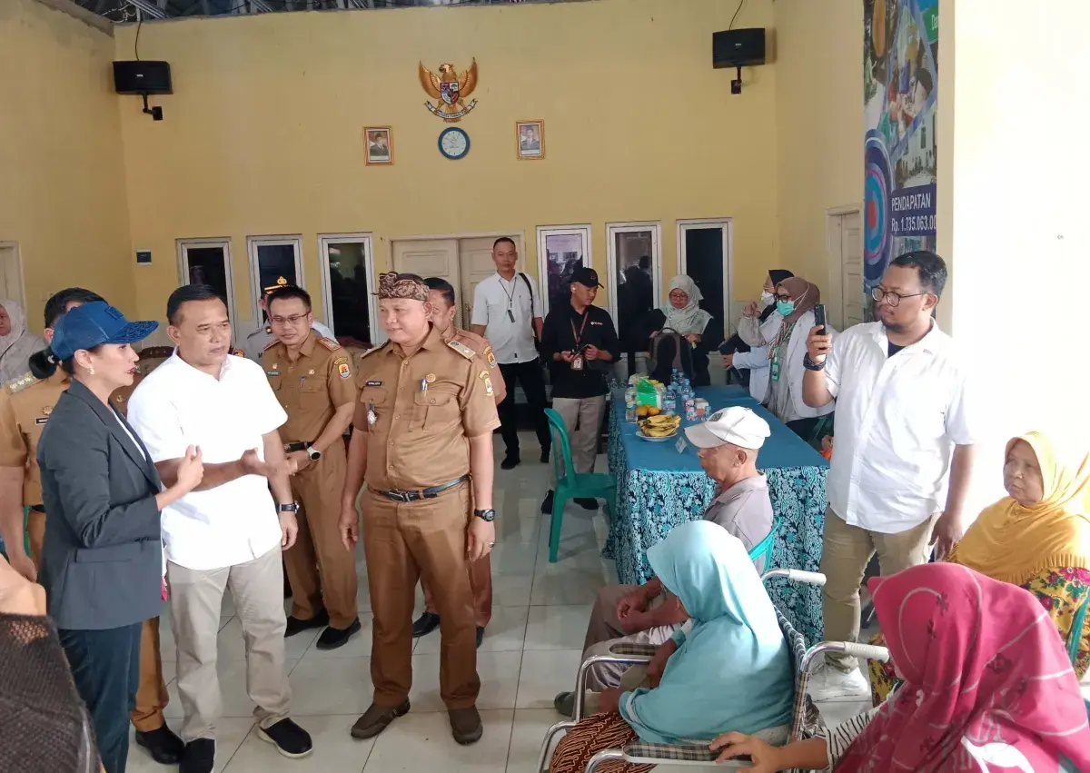 Tangkal PMI Ilegal Mulai dari Desa, Wamen PPMI Lakukan Kunjungan ke Kabupaten Cirebon
