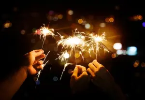 5 Budaya Tahun Baru di Berbagai Negara yang Ramai Diperbincangkan