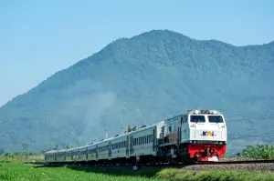 Angkut 3,8 Juta Penumpang, KAI Daop 3 Cirebon Catat Peningkatan Signifikan di 2024