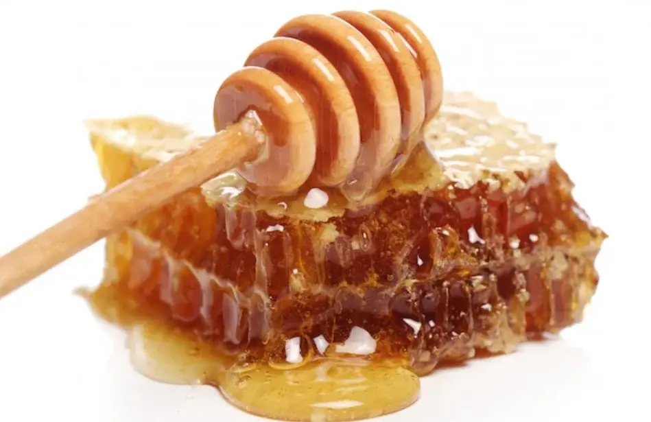 Bukan Sekadar Kosmetik: 5 Bahan Dapur yang Bisa Jadi Rahasia Kecantikan Alami