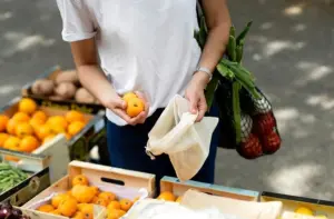 5 Trik Ampuh Memilih Buah yang Manis dan Segar di Pasar Tradisional