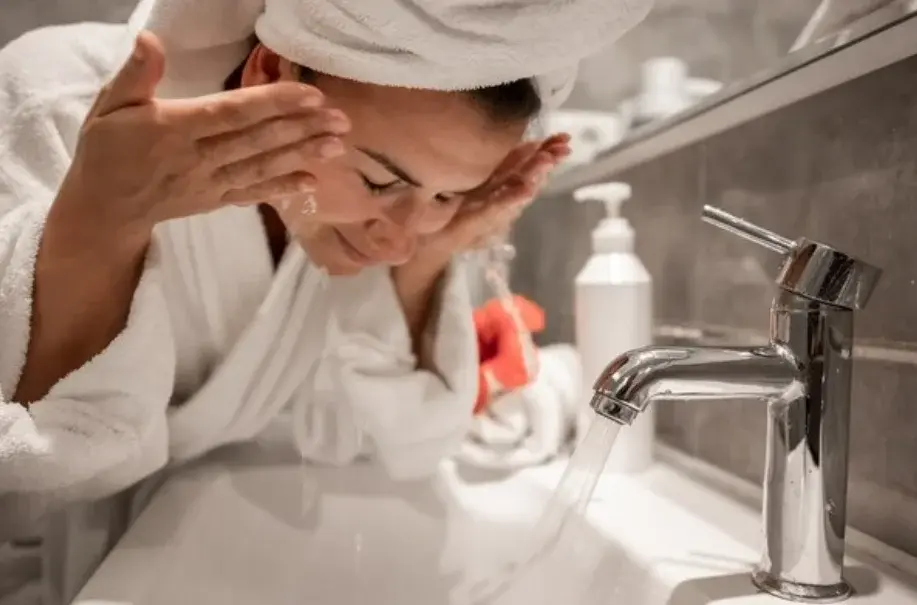 5 Kesalahan Perawatan Kulit yang Sering Dilakukan Tanpa Sadar