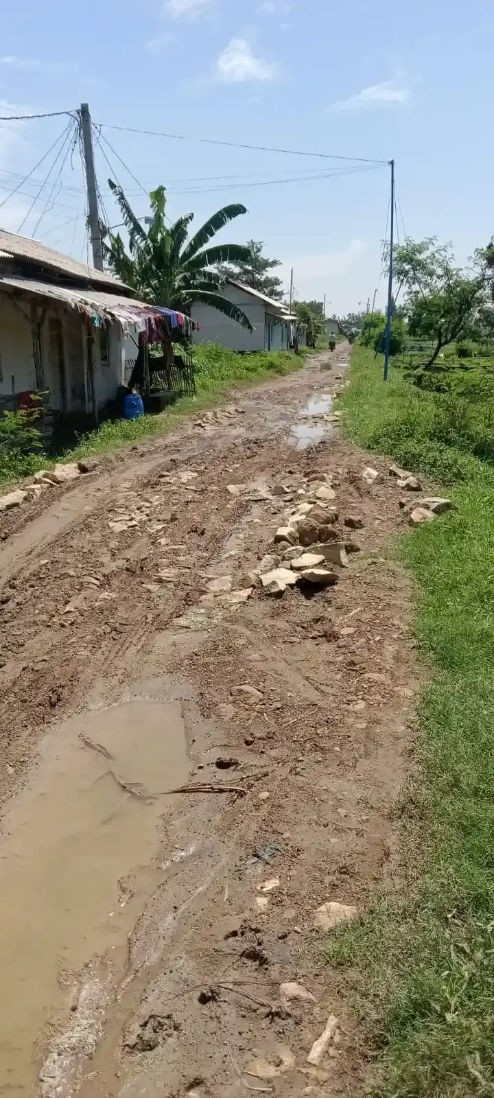 Lubang dan Sampah di Jalan Kapetakan-Gegesik Ganggu Warga, DPRD Cirebon Minta Tindakan Cepat