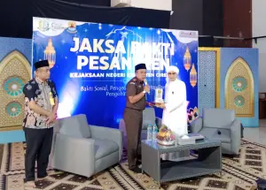Jaksa Bakti Pesantren, Komitmen Kejari Kabupaten Cirebon untuk Santri dan Masyarakat