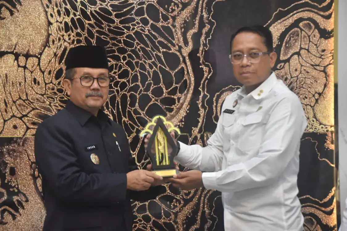 67 Motif Batik Khas Cirebon Resmi Diakui, Pemkab Terima Sertifikat Kekayaan Intelektual Komunal