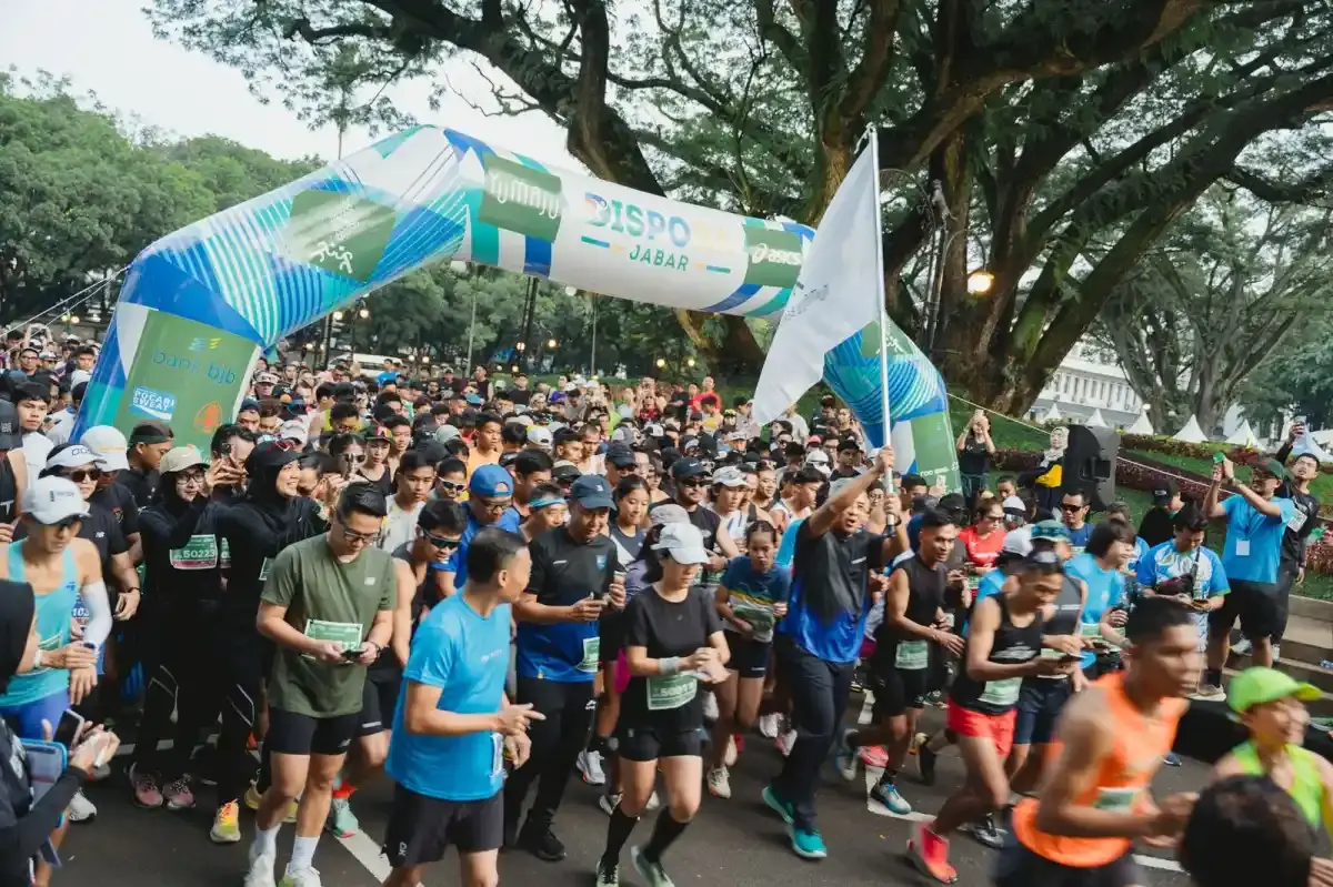 bank bjb Dukung Yumaju BerlebaRun 2025,  Bandung Jadi Lautan Pelari Penuh Kepedulian
