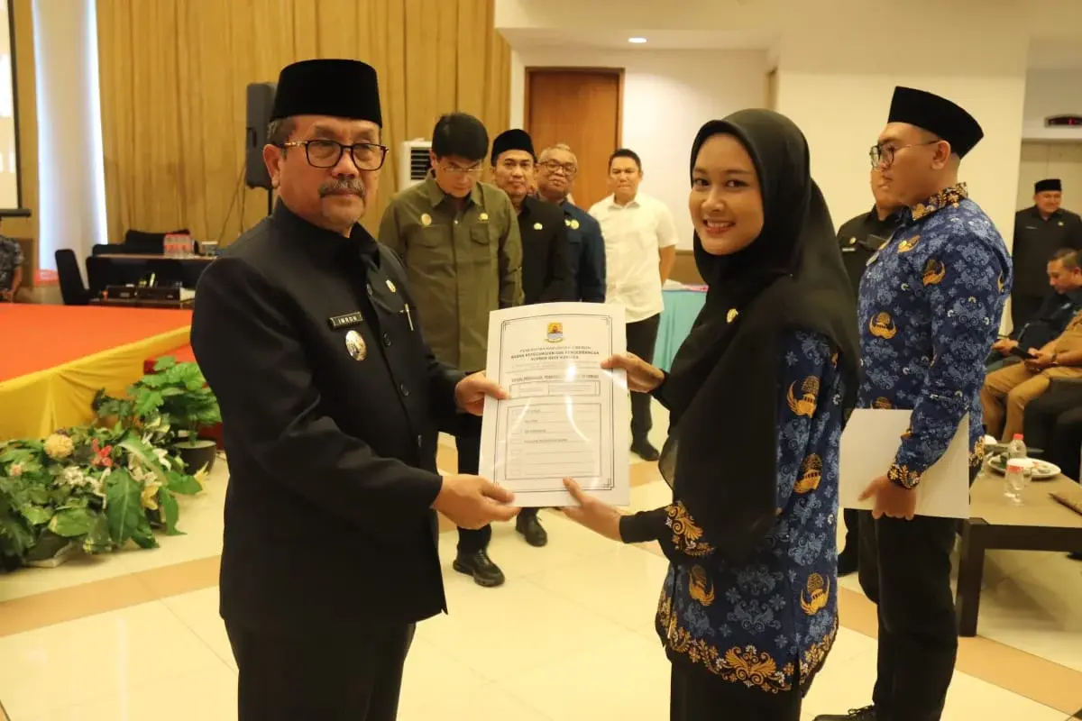 56 CPNS Resmi Jadi ASN, Imron: Jadilah Agen Perubahan dan Pelayan Masyarakat