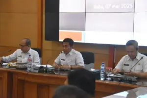 Wabup Agus Tekankan Program Kampung Bersih dan Penguatan Tata Kelola Desa