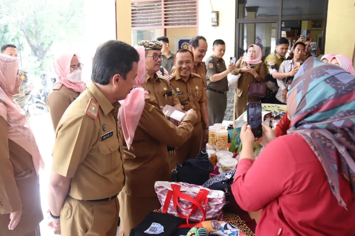 PEKKA Kabupaten Cirebon Berikan Pelatihan Usaha bagi 680 Perempuan, Imron: Harus Jadi Agen Perubahan