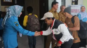 Pemkab Cirebon Evakuasi 25 Warga Korban Lowongan Kerja Fiktif di Subang