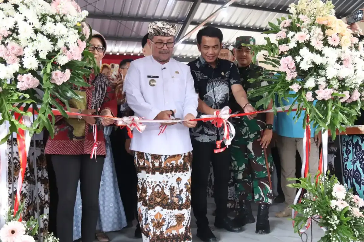 Pasar Minggu Palimanan Diresmikan, Pedagang Lokal Antusias Tempati 145 Kios