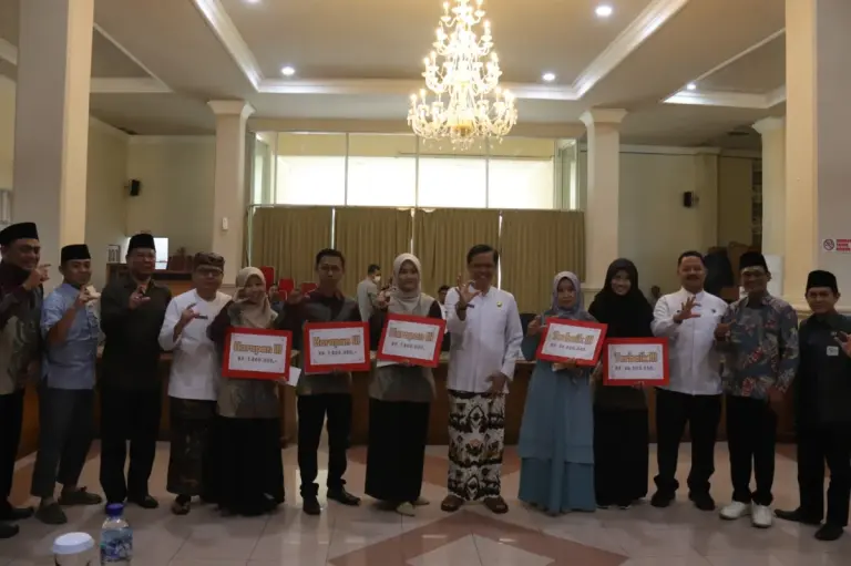 Pemkab Cirebon Apresiasi Kafilah MTQ Berprestasi, Beri Kadeudeuh Puluhan Juta Rupiah