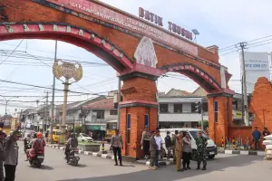 Pemkab Cirebon Relokasi PKL Trusmi, Tawarkan 100 Kios Gratis di Pasar Pasalaran