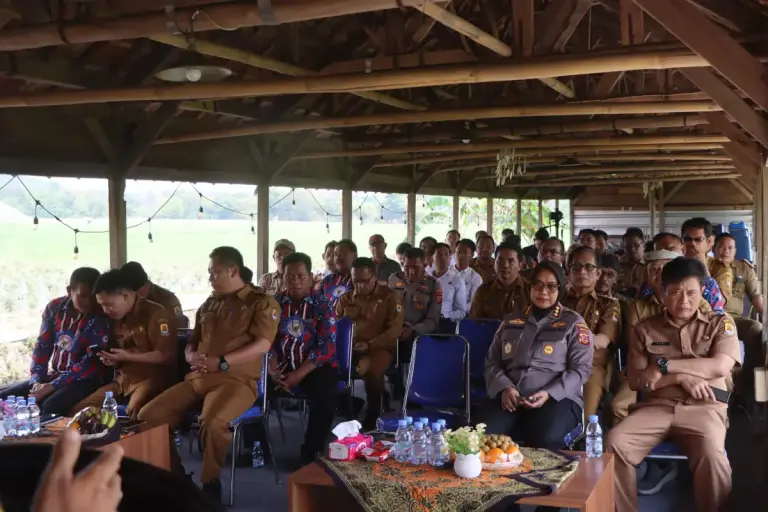 Cegah Ketergantungan Impor, Polresta Cirebon Gerakkan Desa Tanam Jagung
