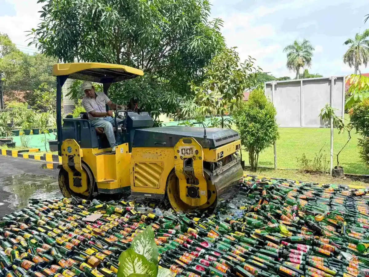 Polresta Cirebon Musnahkan Ribuan Barang Bukti Pekat