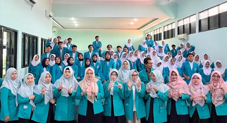 UMMADA Cirebon Gelar Yudisium, Cetak Lulusan Siap Mengabdi di Dunia Kesehatan dan Rumah Sakit